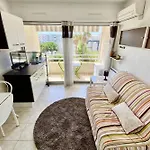 Apartman Charming Near The Harbour
